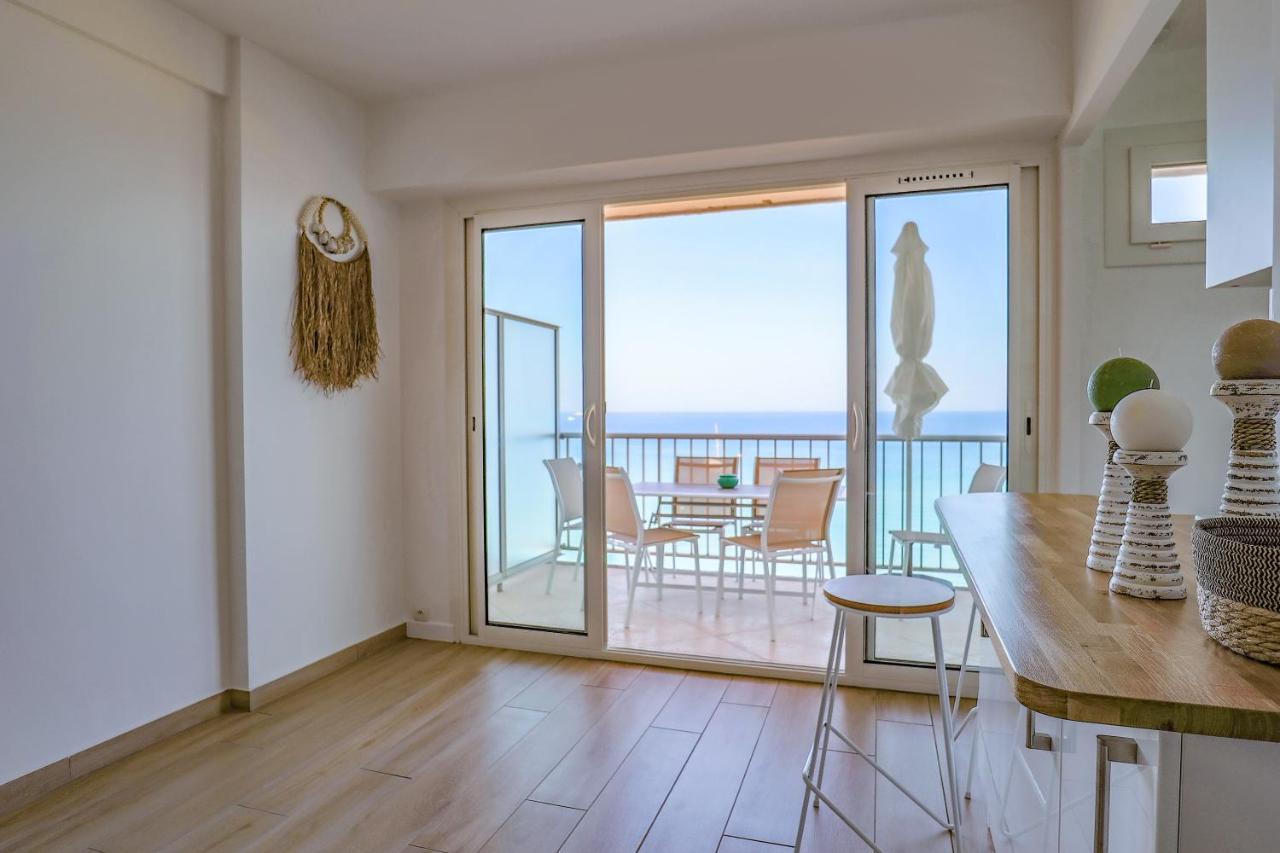 Bord De Plage - Studio En Front De Mer Le Lavandou Dış mekan fotoğraf